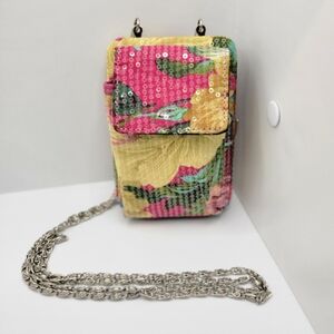 Vintage Mini Vintage Floral Folding Cross Body Wallet.